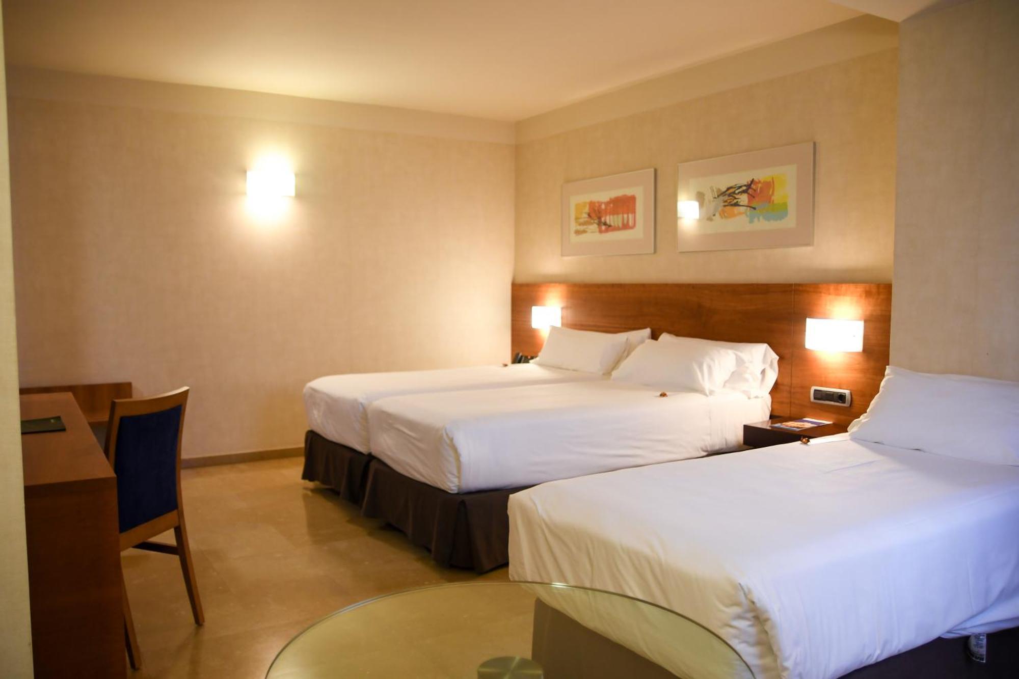 Sercotel Palacio De Tudemir Orihuela Bilik gambar
