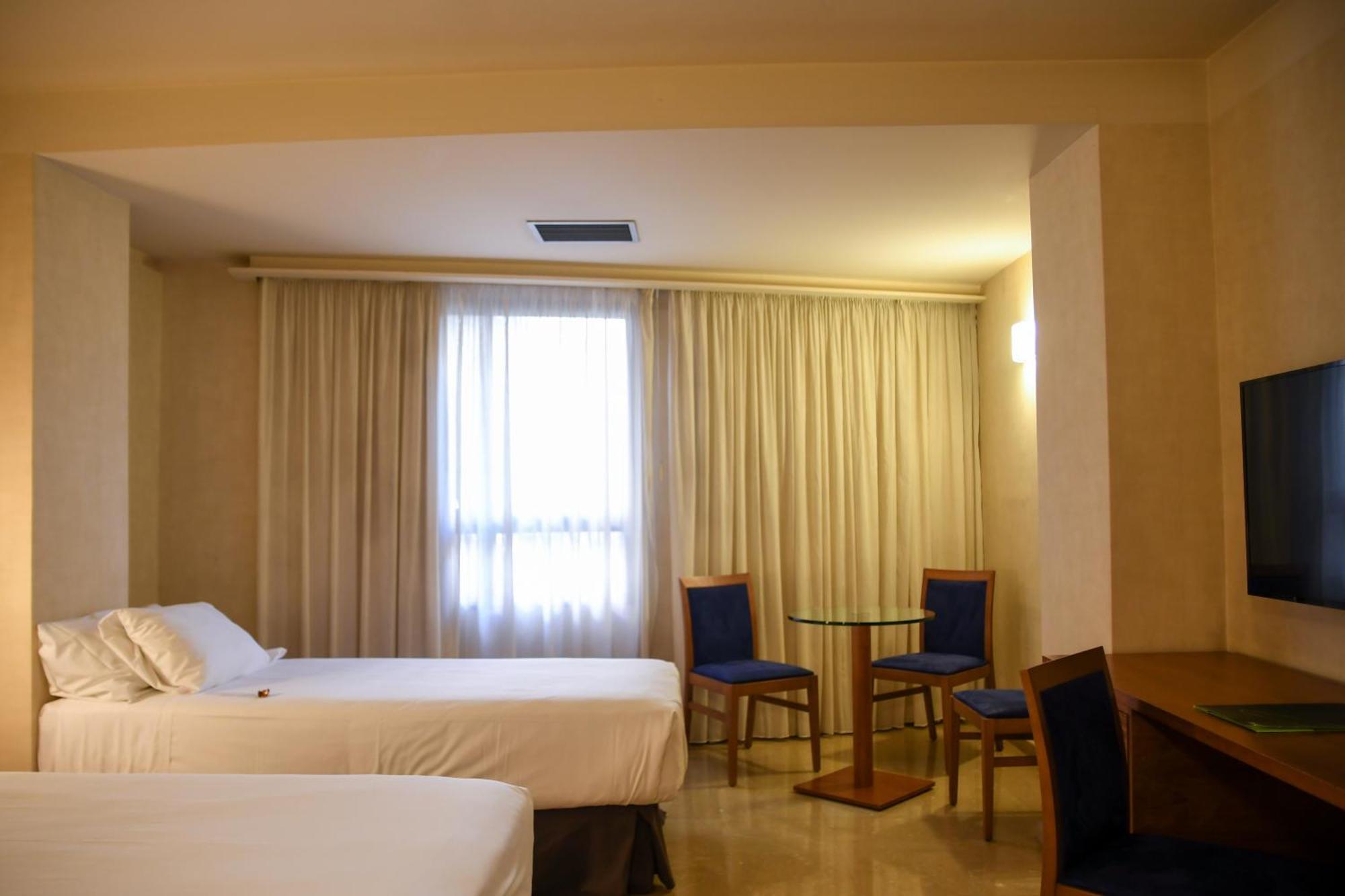 Sercotel Palacio De Tudemir Orihuela Bilik gambar