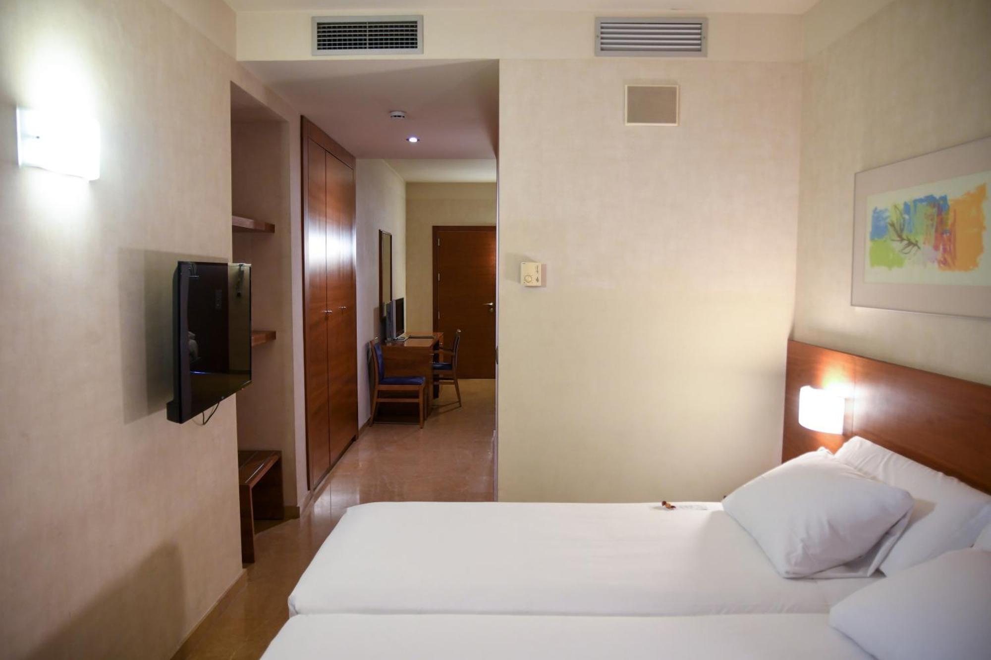 Sercotel Palacio De Tudemir Orihuela Bilik gambar