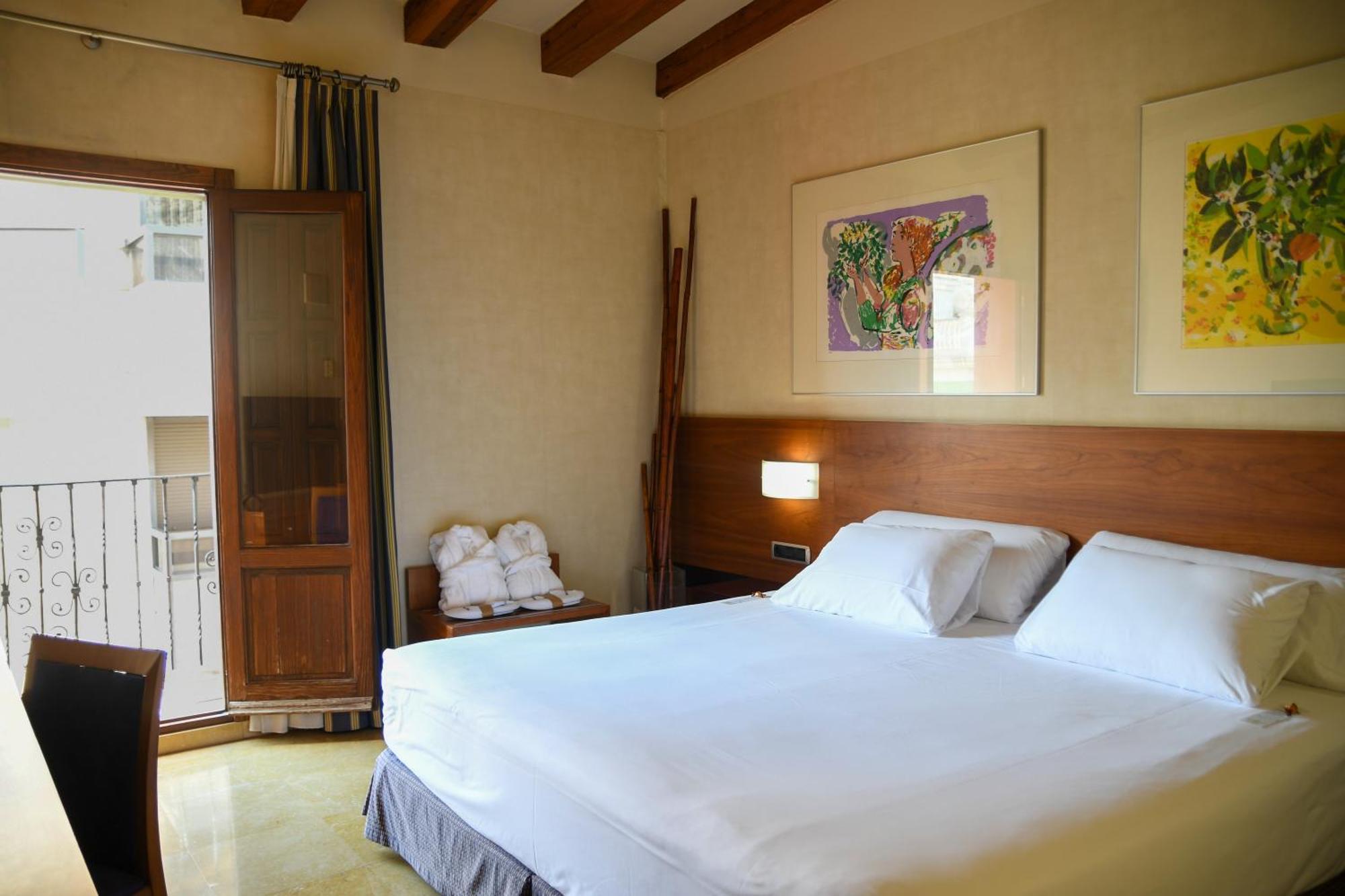 Sercotel Palacio De Tudemir Orihuela Bilik gambar